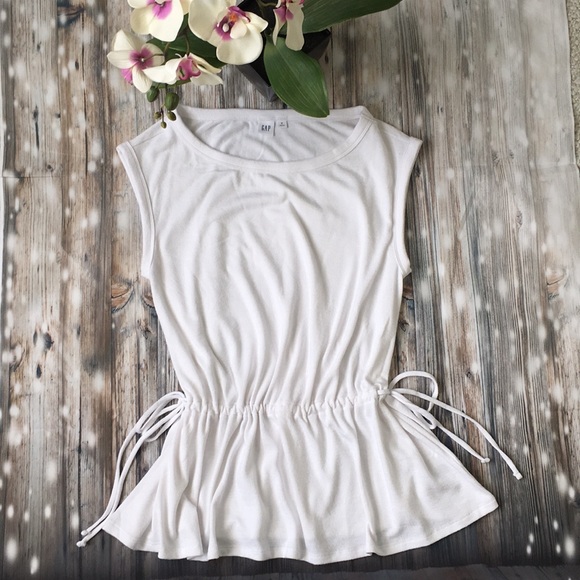 GAP Tops - GAP white drawstring top